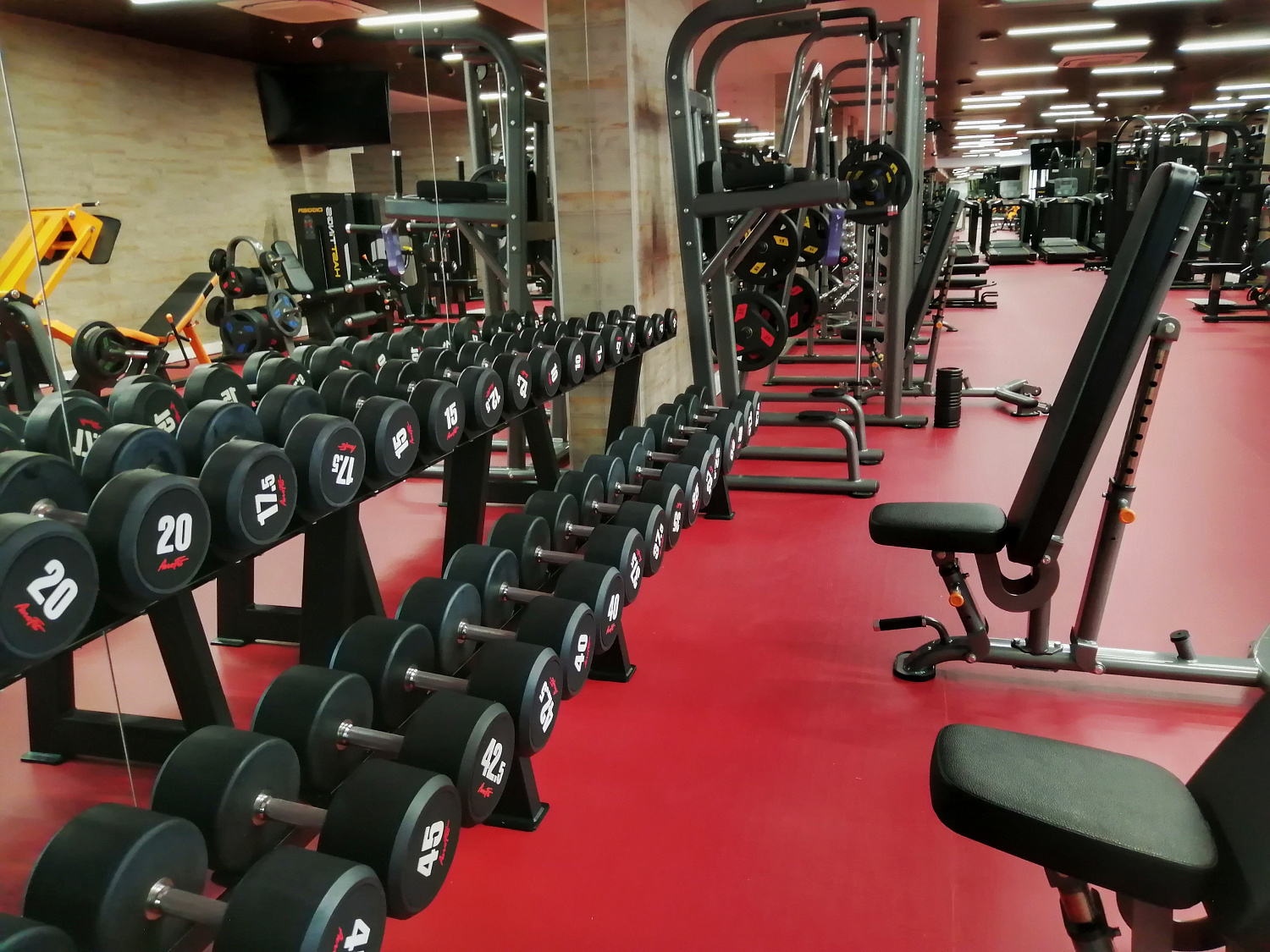 Фитнес-клуб "RODINA GYM"